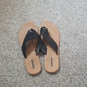 Flip flops/ Sandals
